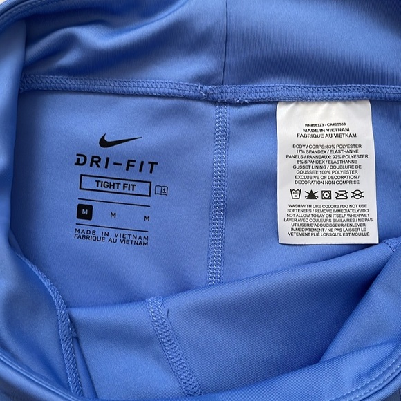NWOT Girls Nike Dri-Fit Size Medium Blue & Pink Tight Fit Bike Shorts - Picture 4 of 6